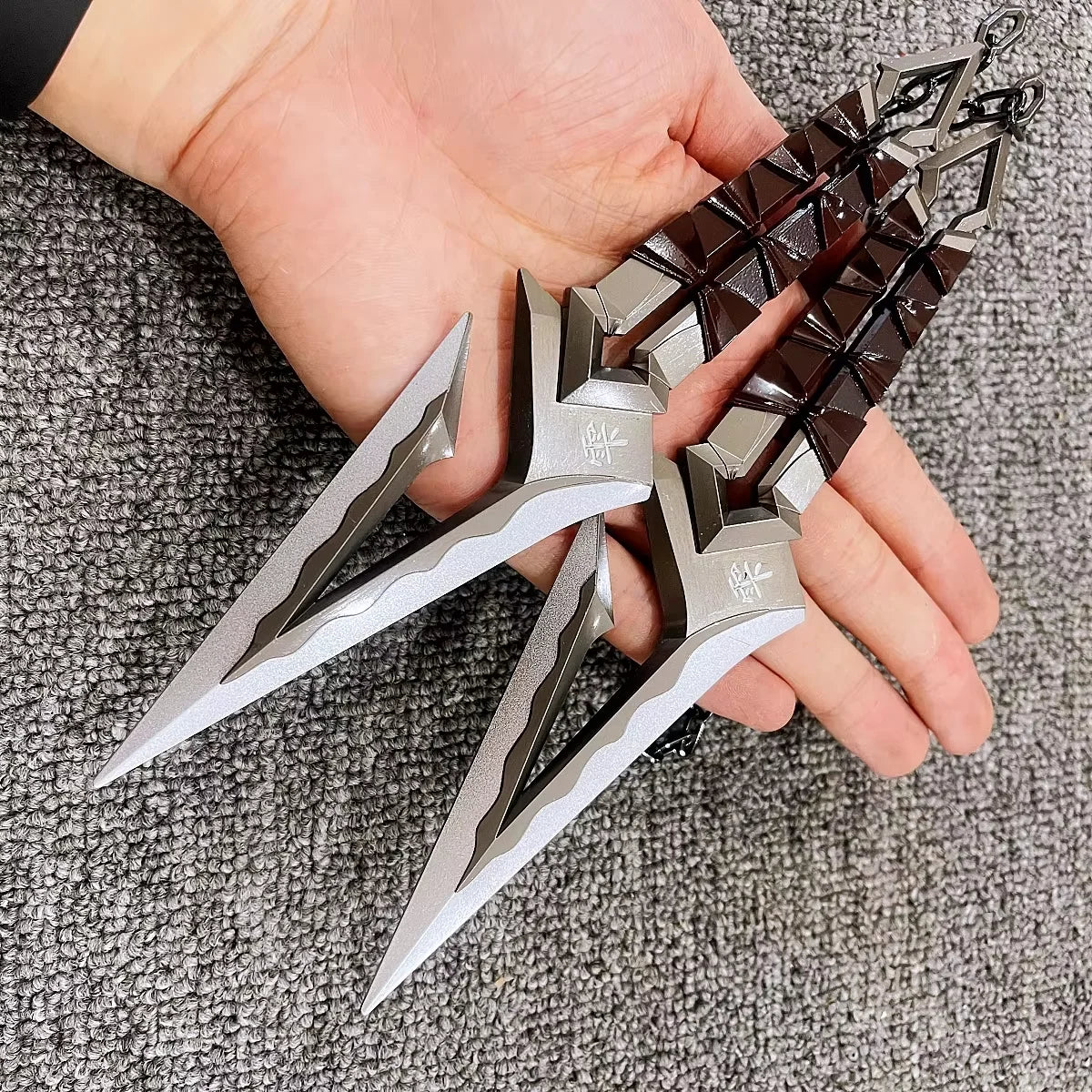 6/8.6inch Valorant Ninja Star Metal Small Sword Anime Cosplay Prop Ninja Kunai Japanese Safe Unsharpened Display Collection Gift