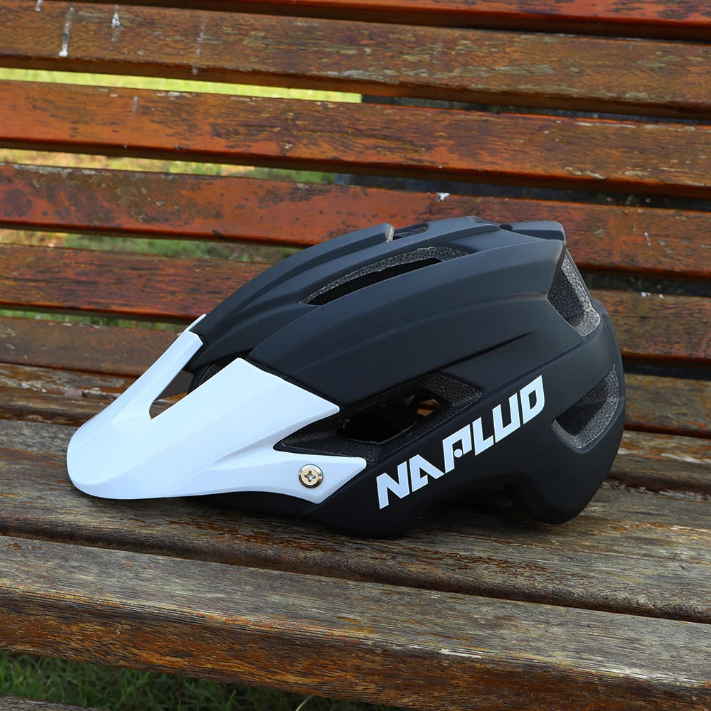 Outdoor DH MTB Mountain Bike Cross Country Bike Helmet Men's Light CE CPSC Safety Helmet Mountain Bike Helmet Lightweight
