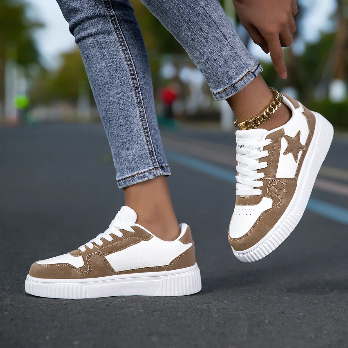 YRZL Womens Sneakers Casual Sports Shoes Couple Breathable Thick Sole Lightweight Skateboard Shoes Man Outdoor Fashion Footwear