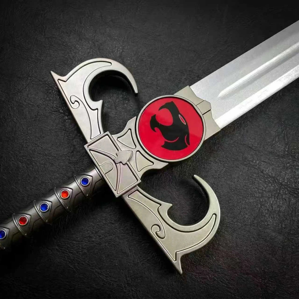 39.37inch 100cm Lion O Sword of Omens Red Emblem Braided Handle Glowing Effect Unsharpened Anime Cosplay Prop