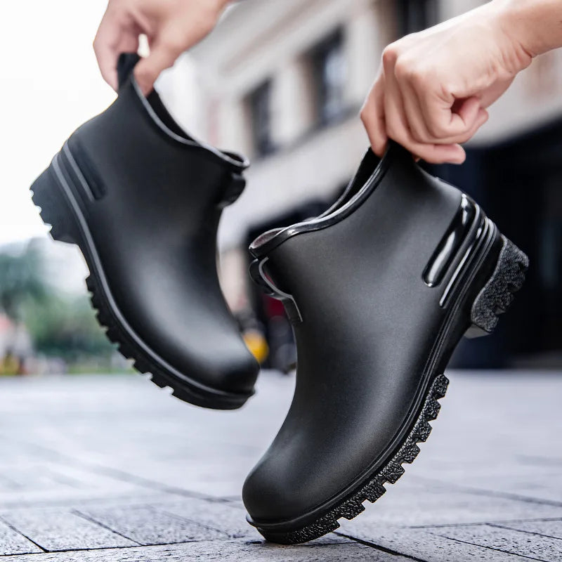 Couple's Short-Tube Non-Slip Plastic Rain Boots, Outdoor Commuting Waterproof Shoes, Pvc One-Piece Molded Women's Water Boots,